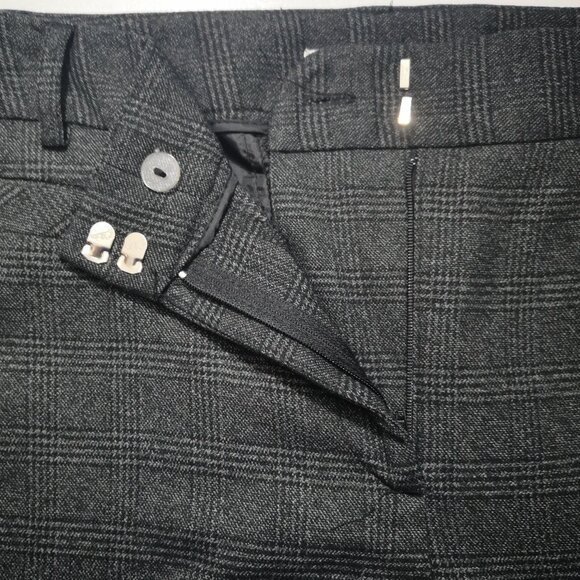 Van Heusen Studio Stretch Ladies Size 14R Black & Grey Plaid Straight Leg Pants - Picture 8 of 12